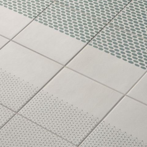MUTINA TAPE COBBLE HALF GREEN 20,5x20,5